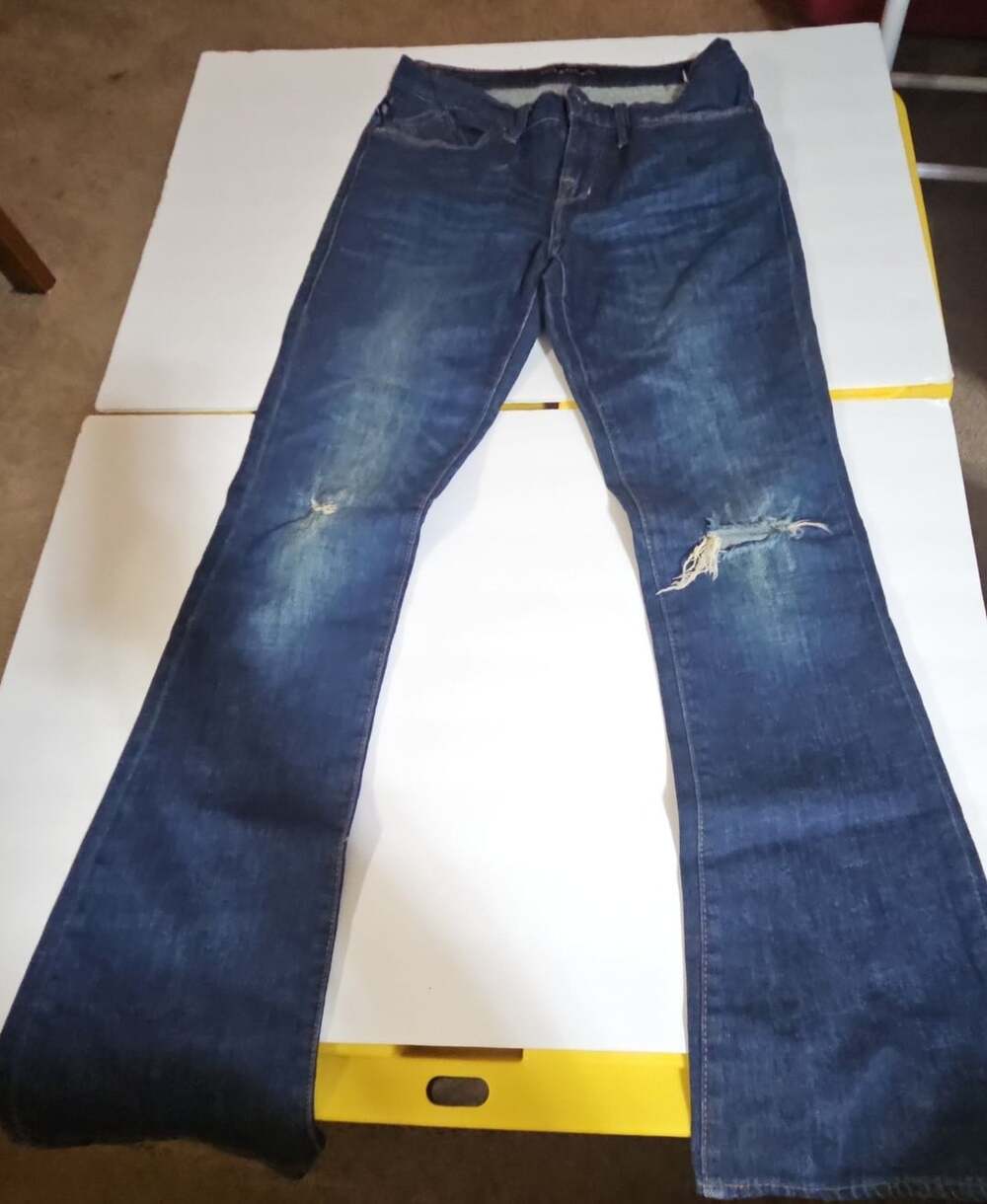 Rock & Republic Jeans Blue Denim Distressed